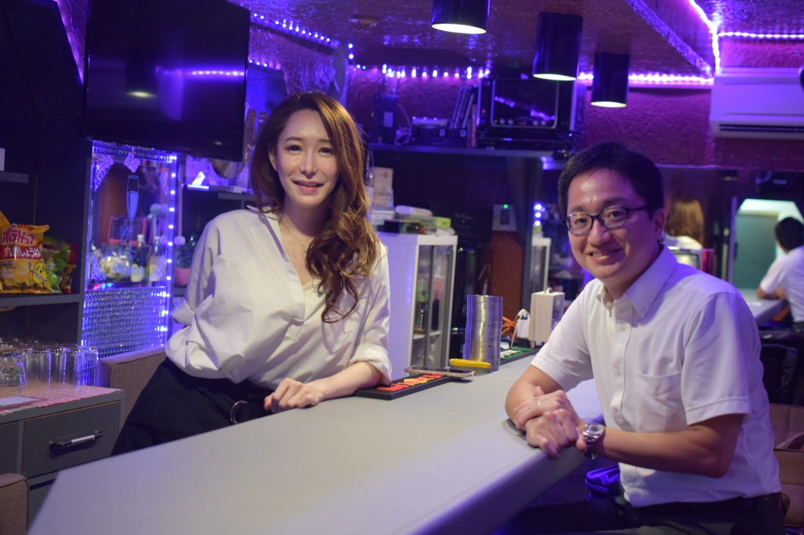 奥様はニューハーフ 